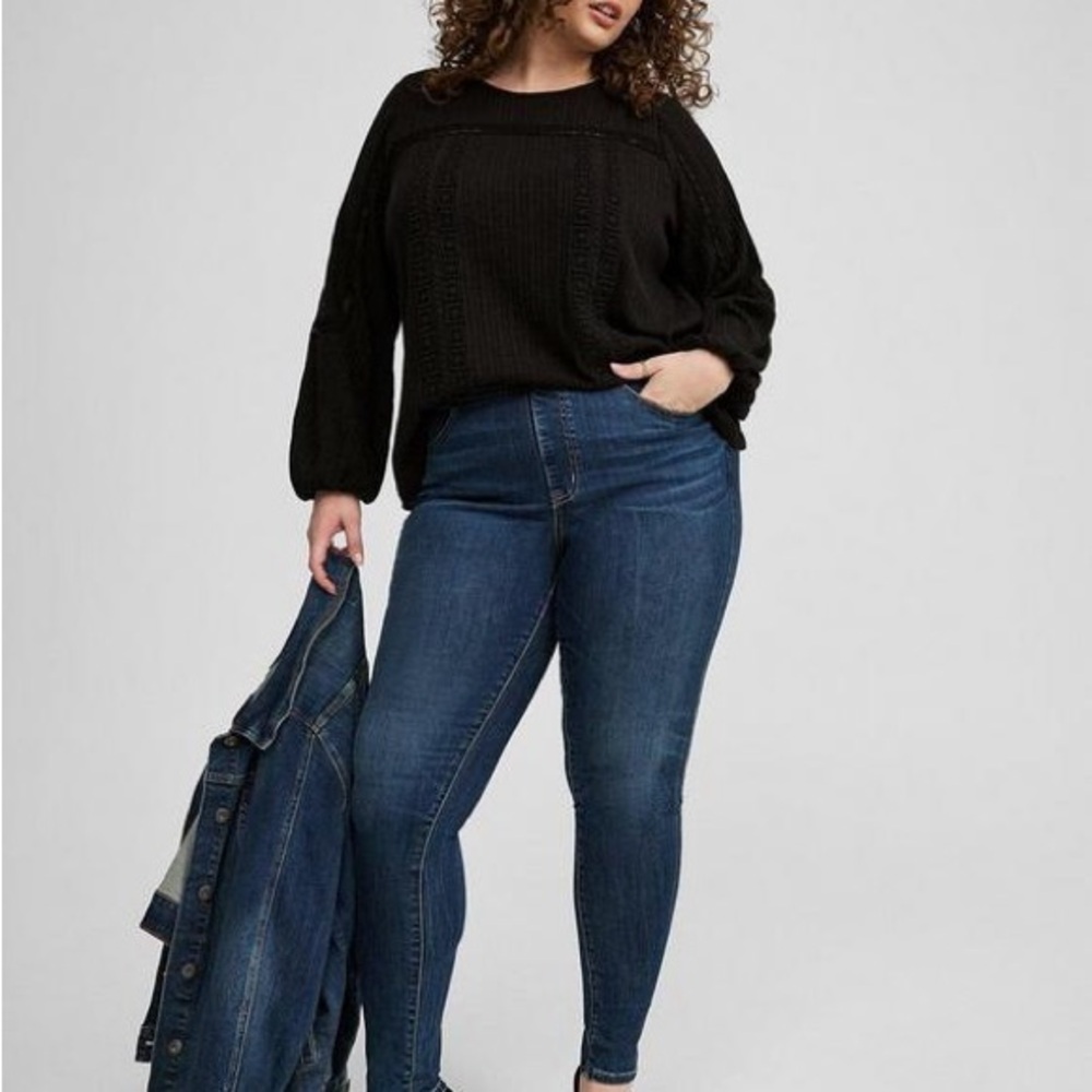 Torrid Black Ribbed Crew Neck Sweater NWT - Picture 3 of 5